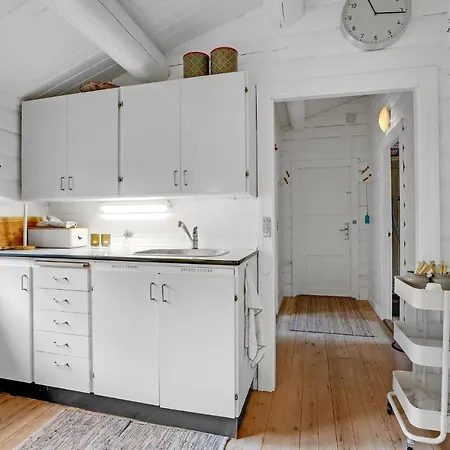 펜션 3 Bedroom Lovely In Romo